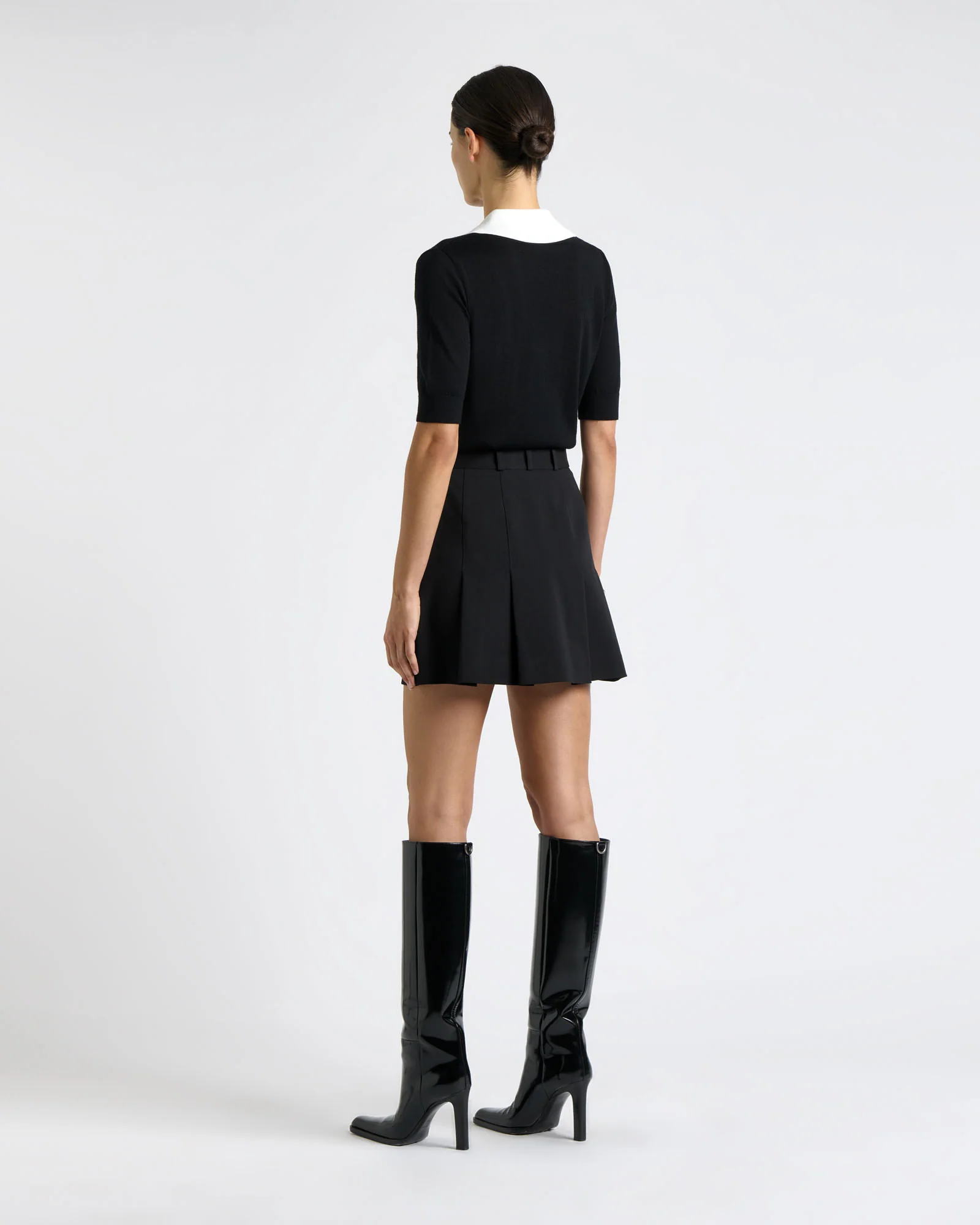 Merino Wool Sweater with Contrast Collar - Image 4