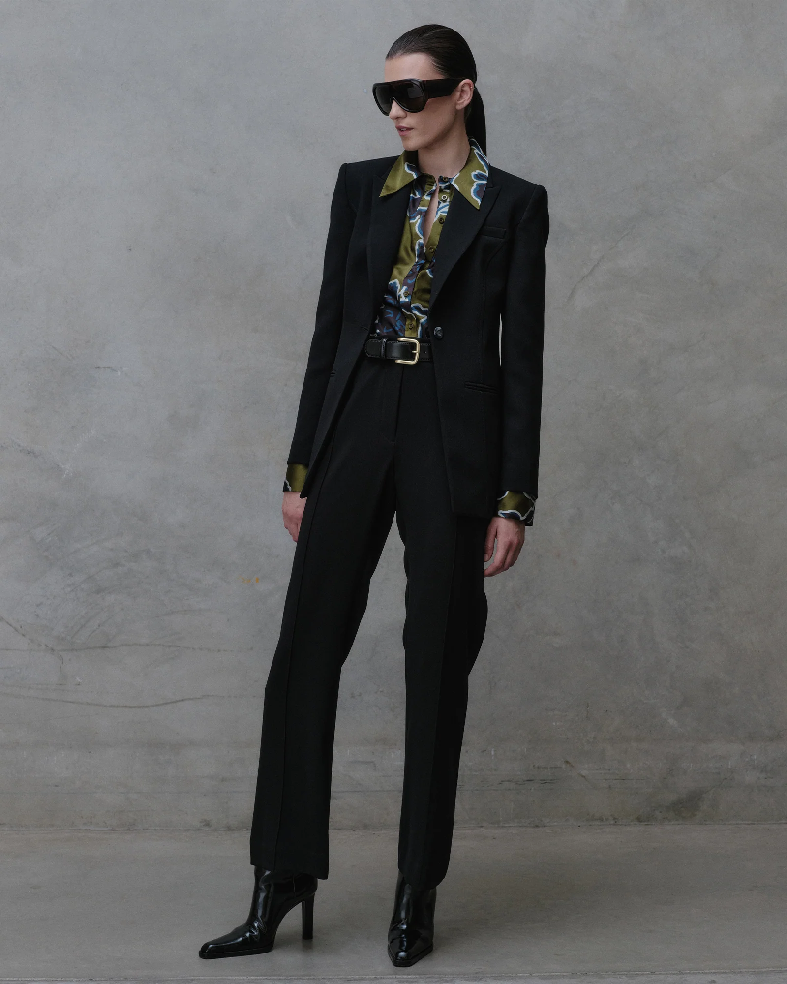 Pin Tuck Detail Flared Pant - Image 4