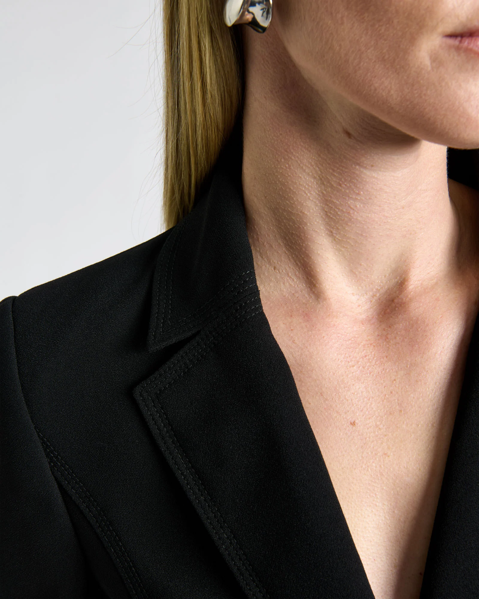 Recycled Crepe Cropped Jacket - Image 3