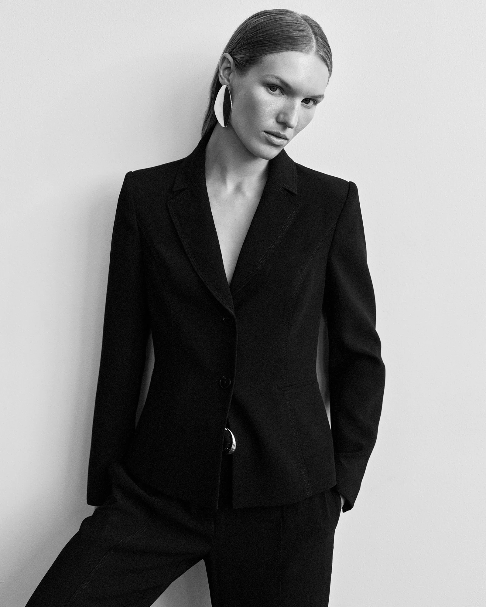 Recycled Crepe Cropped Jacket - Image 5