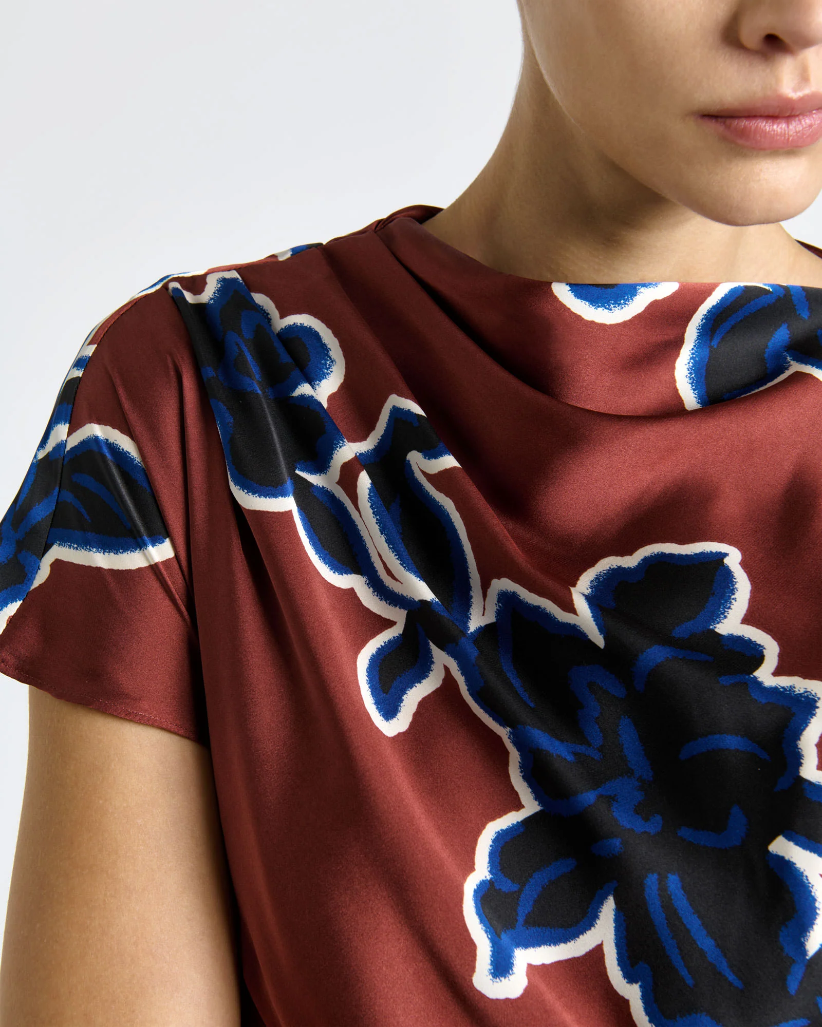 Rosewood Illustrated Floral Satin Midi Dress - Image 3